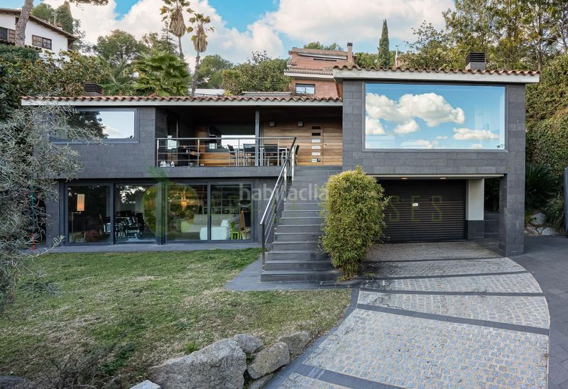 Foto adfa7a9b-1f3b-4518-bc05-92bd668f8c21. Casa amb calefacció aparcament a Premià de Dalt