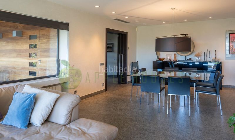 Foto e474c933-be5b-44b7-ae4a-6b282795f2da. Casa amb calefacció aparcament a Premià de Dalt