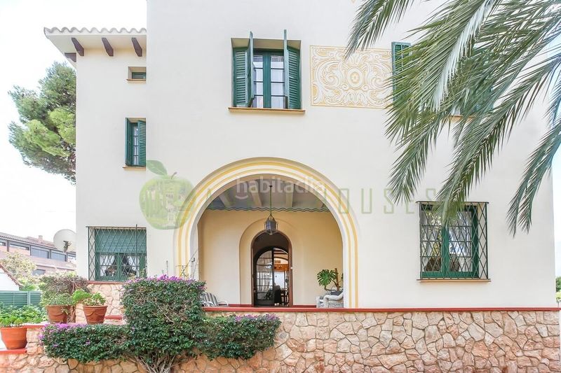 Foto 5b8f4016-9271-4ee4-8242-c576aca95dec. Casa amb calefacció aparcament piscina a Can Girona - Terramar - Vinyet Sitges
