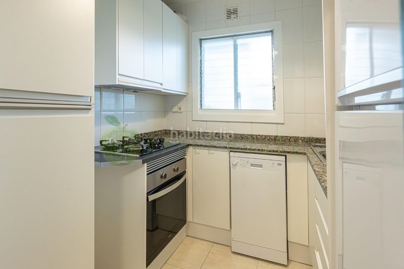 Foto b02065cd-4e8a-4ac9-8827-ec25cb8d3c6d. Pis amb aparcament piscina a Can Girona - Terramar - Vinyet Sitges