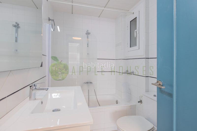 Foto ff9f7ea0-6965-4660-8eb0-8985162adc49. Pis amb aparcament piscina a Can Girona - Terramar - Vinyet Sitges