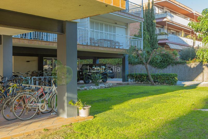 Foto fff560e6-4e58-481d-a934-4c087d783ffc. Pis amb aparcament piscina a Can Girona - Terramar - Vinyet Sitges