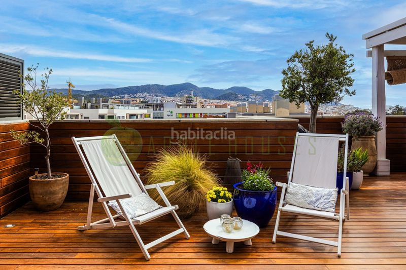 Foto 14f17325-36c9-465e-8051-4d03d3bc201e. Àtic amb calefacció aparcament piscina a La Plana Sitges