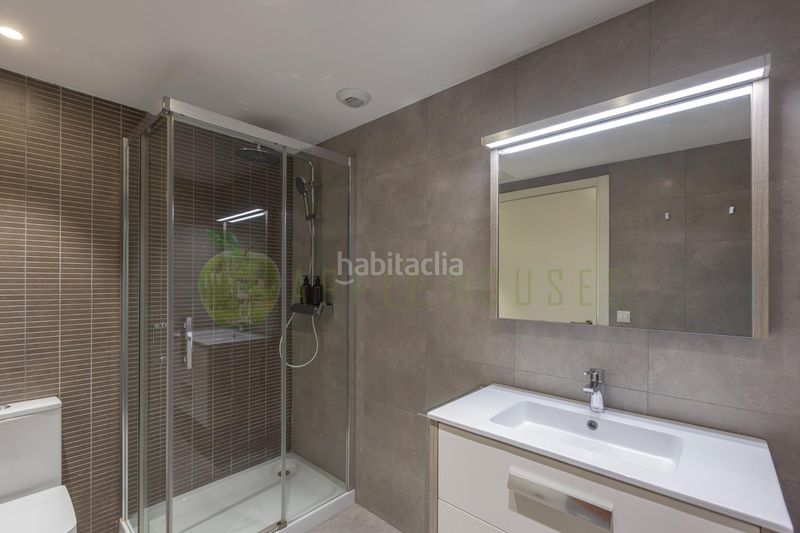 Foto a5942315-dc7d-4124-87ea-de1f79ca305d. Àtic amb calefacció aparcament piscina a La Plana Sitges