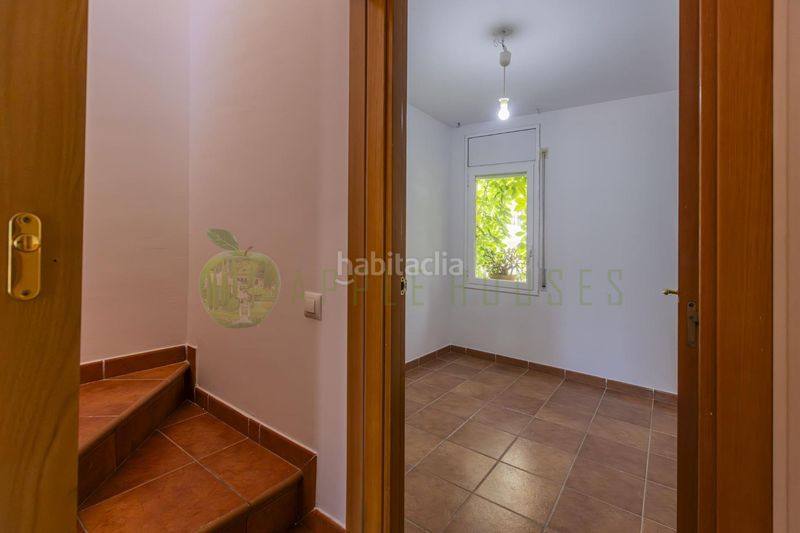 Foto 09d49785-8697-438f-90a1-797556daa2e9. Casa adossada amb calefacció aparcament piscina a Sitges