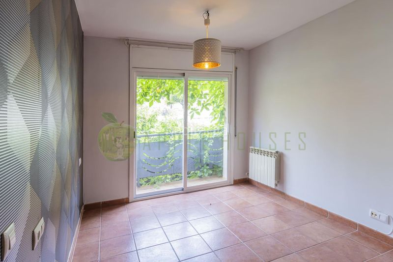 Foto ab92e728-ac3c-4f37-94ca-990793254b12. Casa adossada amb calefacció aparcament piscina a Sitges