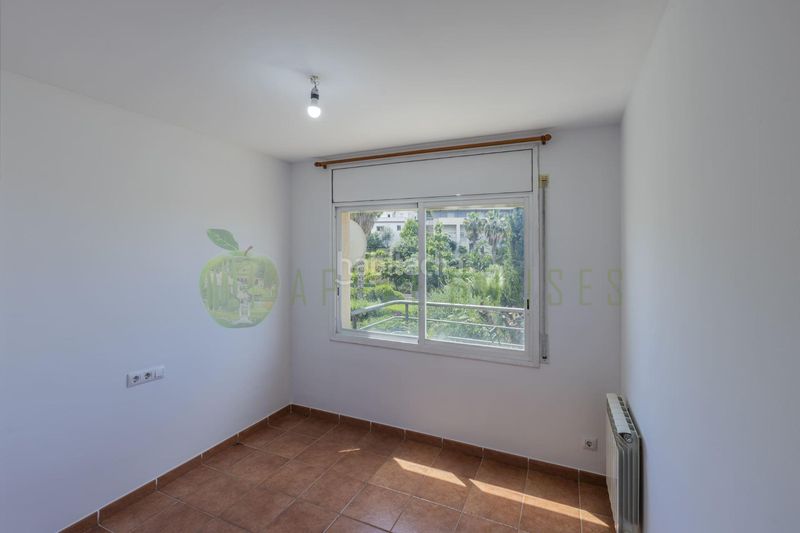 Foto d8c285f1-5f78-433b-9f1d-eb8ffde20939. Casa adossada amb calefacció aparcament piscina a Sitges