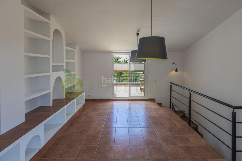Foto f31022ee-a44d-4910-8bf3-394e45e187b6. Casa adossada amb calefacció aparcament piscina a Sitges
