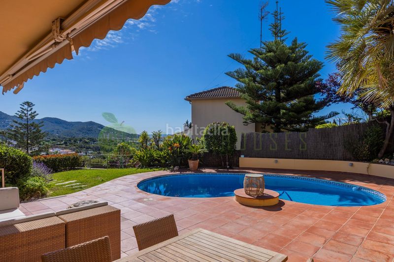 Foto 1e522843-0df3-49cc-a91f-f5f5f2f28096. Casa amb calefacció aparcament piscina a Vallpineda-Santa Bàrbara Sitges
