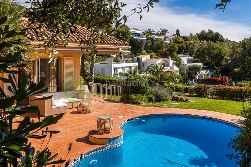 Foto 34f78000-581b-4b59-a303-48548aeab220. Casa amb calefacció aparcament piscina a Vallpineda-Santa Bàrbara Sitges