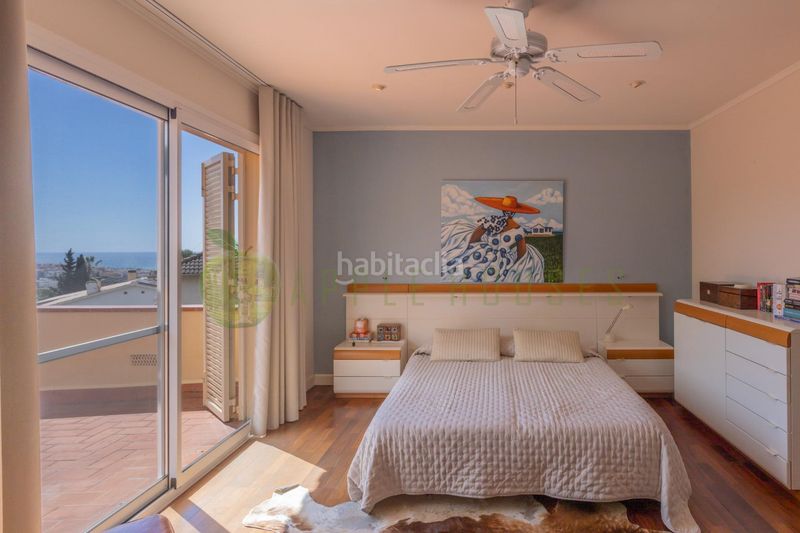 Foto 46523d26-16bf-4c52-af35-13ef116987c1. Casa amb calefacció aparcament piscina a Vallpineda-Santa Bàrbara Sitges