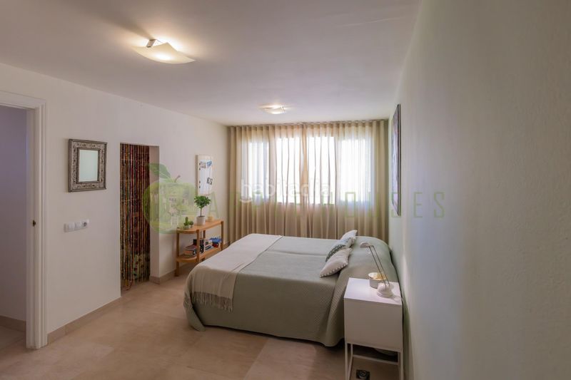 Foto 82a5c14e-93f8-4510-a034-f1ce66447e1c. Casa amb calefacció aparcament piscina a Vallpineda-Santa Bàrbara Sitges