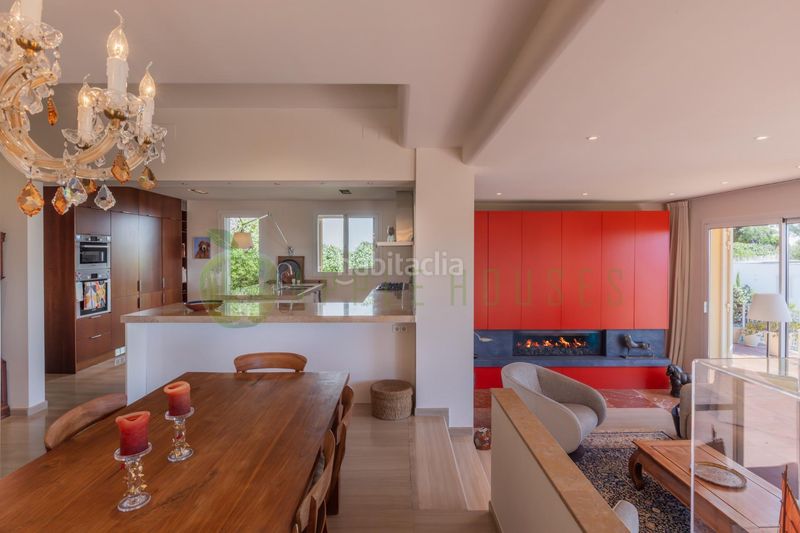 Foto fc49acf3-bfba-4583-a891-9c71d0bfa9bc. Casa amb calefacció aparcament piscina a Vallpineda-Santa Bàrbara Sitges