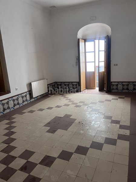 Foto b93cbad4-ac0c-40b4-b69b-e8422d365118. Edifici a barrio el cortinal 18 a Constantina