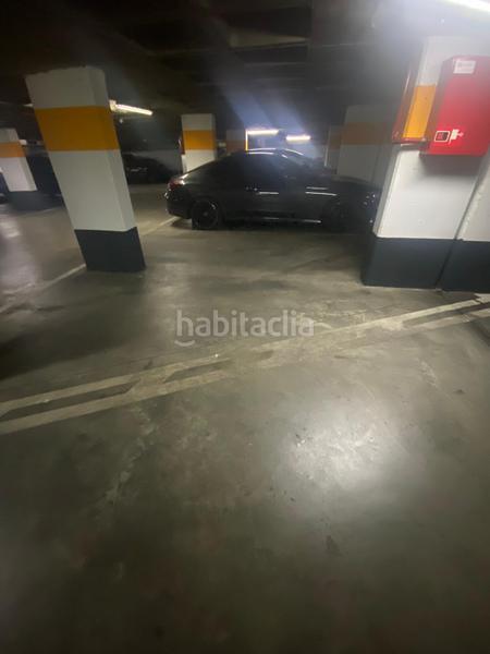 Foto 9d3a246b-d437-441d-9f39-bf7c7583e644. Posto auto in puerta real de españa 389 in Centro - Sagrario Granada