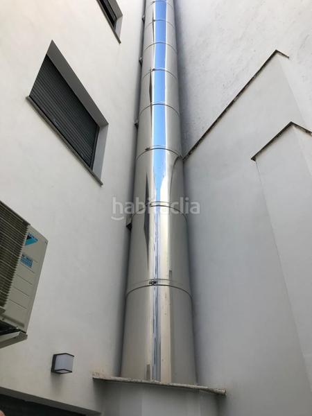 Foto 8ae55c20-6840-4445-bb6f-7173ea6032f6. Affitto locale commerciale in calle pedro antonio de alarcón 87 in Granada