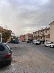 Terreny residencial a N/a. Solar en venta en la zubia de uso residencial o industrial.
