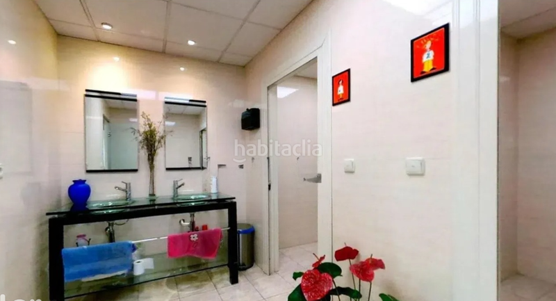 Foto 3bc1409f-eaaf-429e-b318-9e45cf0123fa. Locale commerciale con riscaldamento in Barrio de Zaidín Granada