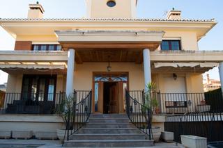 Chalet en Ogíjares. Magnífico chalet en la urbanización carmelo, (ogíjares)