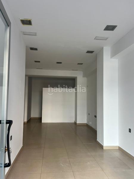 Foto 45dde681-d80e-46a6-9ece-26e316f7781c. Locale commerciale in avenida de barcelona 9 in Barrio de Zaidín Granada