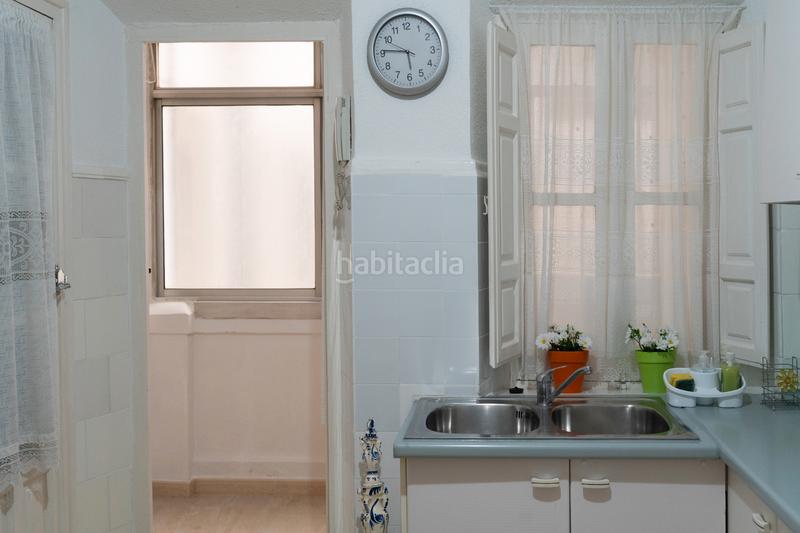 Foto c007d103-99aa-48d1-a02b-b016bbf819aa. Piso en calle gran capitán 17 maravilloso piso en la calle melchor almagro en Granada