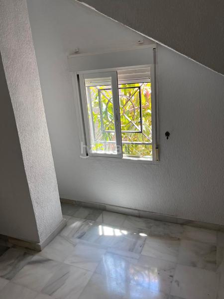 Foto 2cac96e7-695e-4334-8f14-b97592d9b322. Casa aparellada a calle cuesta godoy 17b a Velilla - Velilla Taramay Almuñécar