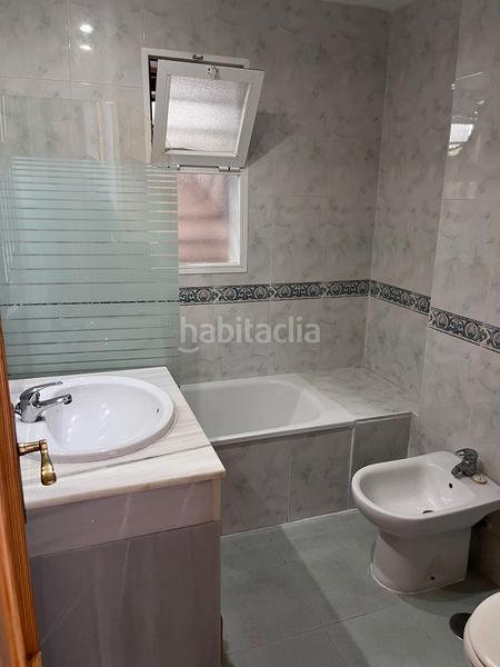 Foto 43465029-625f-4dc6-9226-7923421fb7e6. Casa aparellada a calle cuesta godoy 17b a Velilla - Velilla Taramay Almuñécar