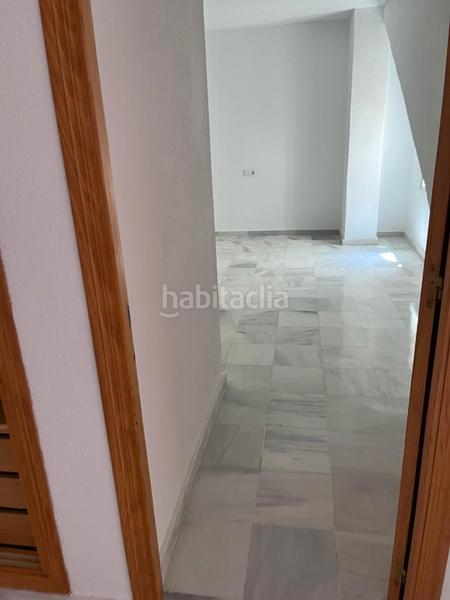 Foto d1fa51ea-82f9-439f-984d-eeb87345a4cb. Casa aparellada a calle cuesta godoy 17b a Velilla - Velilla Taramay Almuñécar