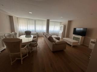 Location Appartement à Calle gran capitán 17. Pisazo en alquiler en gran capitán