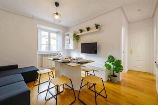 Miete Etagenwohnung  Calle gabriel y galán. Apartamento acogedor en zona top