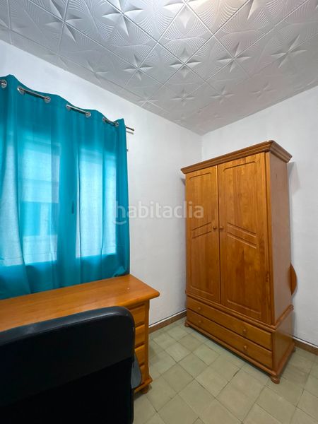Foto 1b7de159-96b9-485b-9806-71a4ef2e7fbe. Edificio en calle ventanilla 34 edificio en venta en calle ventanilla. en Granada