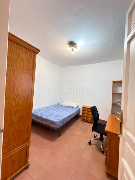 Foto 53b5f739-d5d1-4715-b28a-dd648c304ef8. Edificio en calle ventanilla 34 edificio en venta en calle ventanilla. en Granada