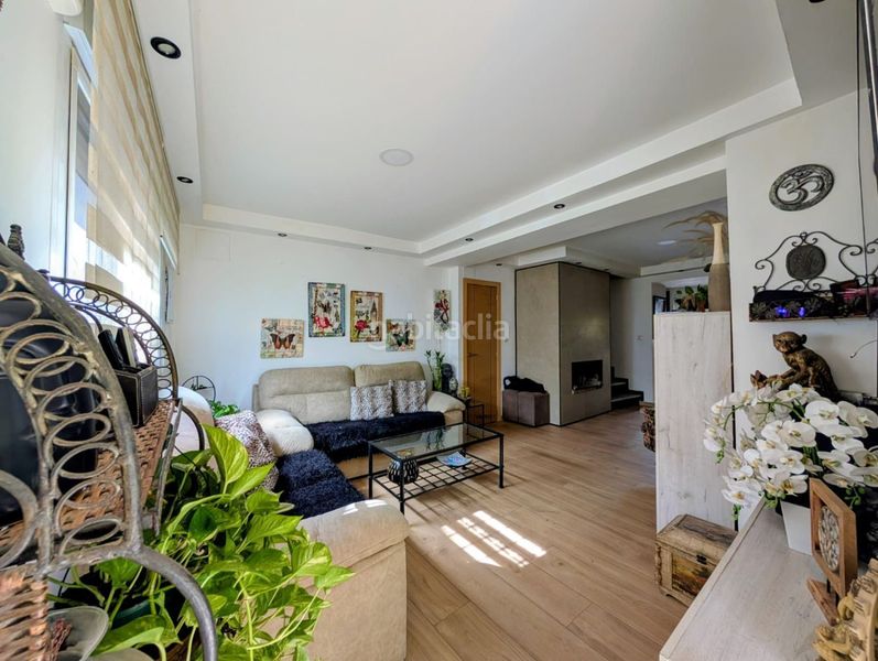 Foto 504325ec-4aed-4119-855e-17283570144a. Casa aparellada a calle príncipe 2 a Salar