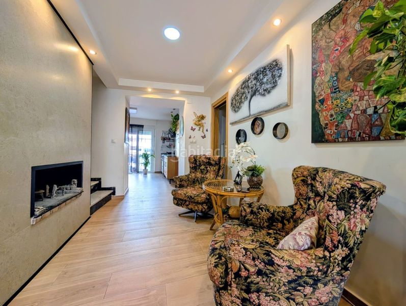 Foto f82423f2-3aa0-4c4b-847a-92387e67e47d. Casa aparellada a calle príncipe 2 a Salar