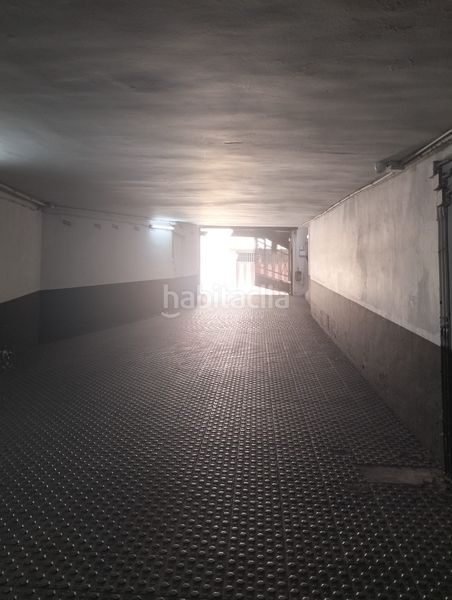 Foto 5ce47bd1-787a-4549-ba60-47ef25644515. Affitto posto auto in calle puente de castañeda 5 in Granada
