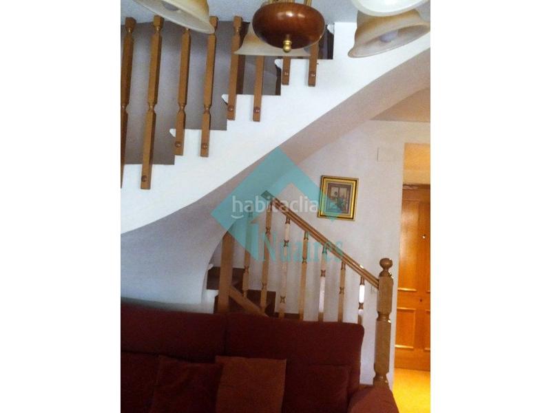 Foto d37f845d-91ea-4aa4-b028-6b343fc75b45. Casa adosada adosado en urbanización puertas del pinar en Castellón de la Plana