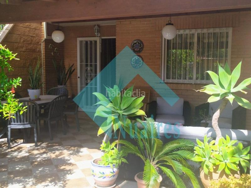 Foto d746e53a-9932-4c61-b867-de8c0062138e. Casa adosada adosado en urbanización puertas del pinar en Castellón de la Plana