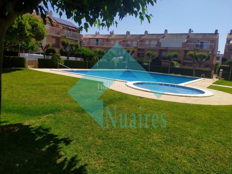 Foto edcac49e-b045-420c-88f1-ee1d38500cb9. Casa adosada adosado en urbanización puertas del pinar en Castellón de la Plana