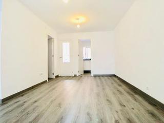 Etagenwohnung in Pubilla Cases. Piso para rentabilidad en pubilla cases