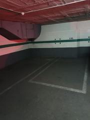 Aparcament cotxe a La Torrassa