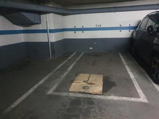 Parking coche en La Torrassa