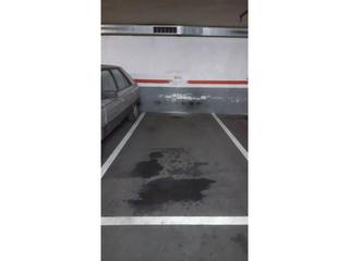 Rent Car parking in Vila de Gràcia