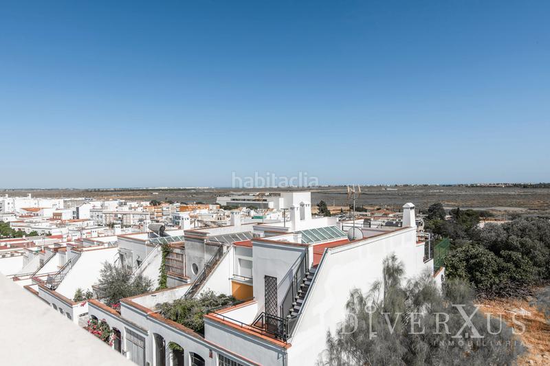 Foto c3c3795e-3ecb-45fa-a701-3f94eae0196c. Casa adossada a bachiller carrasco 84r a Ayamonte ciudad Ayamonte