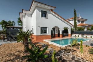 Chalet en Calle bartolom de las casas 2b. Oportunidad