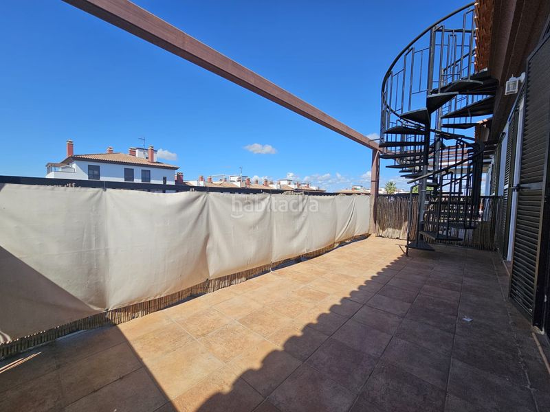Foto da1bd4ea-7724-4c51-ac69-72c42e2ca52b. Apartament a calle lope de rueda 1 a Costa Esuri Ayamonte