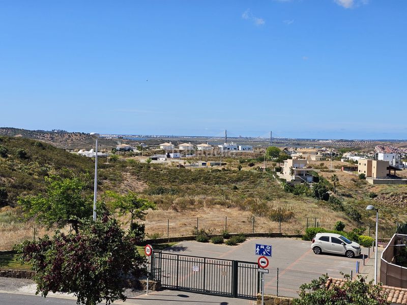Foto fe32ff98-42a9-447e-8bec-e411cf04b08c. Apartament a calle lope de rueda 1 a Costa Esuri Ayamonte