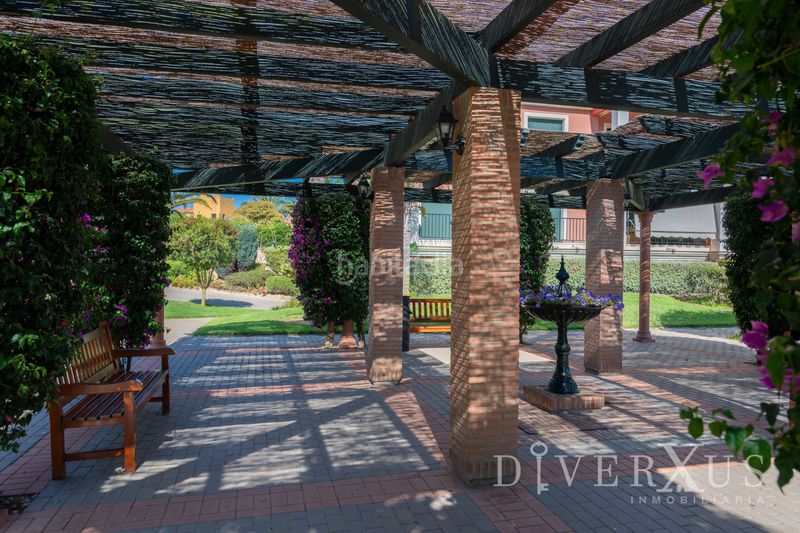 Foto 80bf7c81-57c5-4f64-a422-af98d9d36e35. Apartament amb piscina a Isla Canela Ayamonte