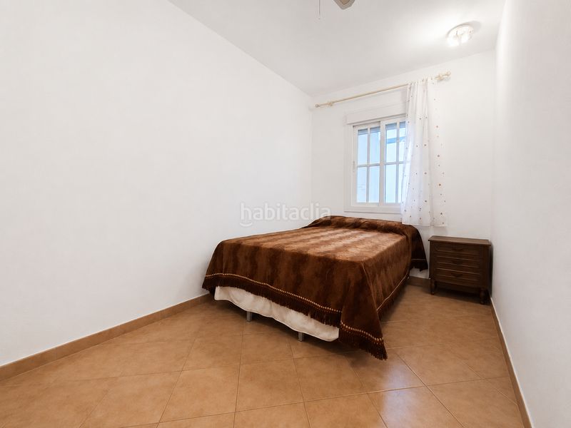 Foto dd36a55a-892a-4ecc-8c0d-18183ae98a93. Pis a calle álvarez quintero 15 a Ayamonte ciudad Ayamonte