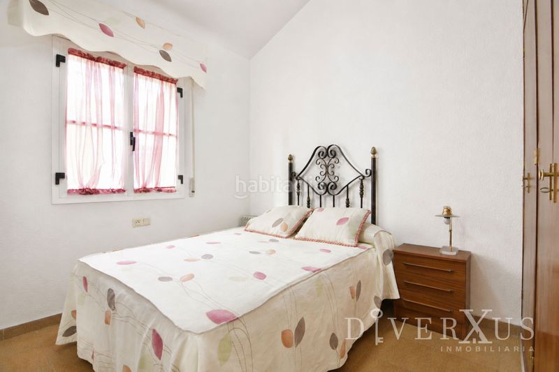 Foto 0c4fc5f7-8dd6-4343-9ac7-2fe43cf72a67. Casa adossada amb xemeneia a Ayamonte ciudad Ayamonte