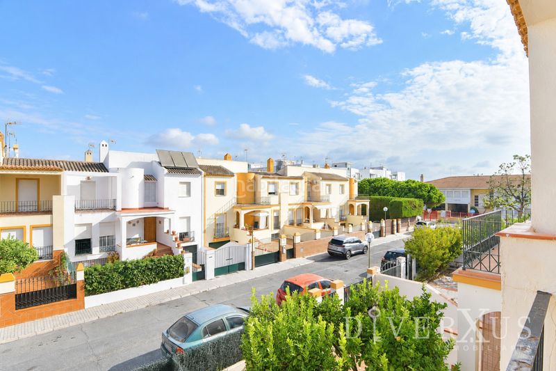 Foto 7d2b825e-8b7c-4879-bb7e-8a13fbb28694. Casa adossada amb xemeneia a Ayamonte ciudad Ayamonte